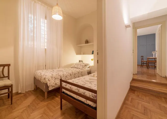 A Peaceful Retreat 2 Minutes From Piazza Navona - Fromhometorome Apartment *