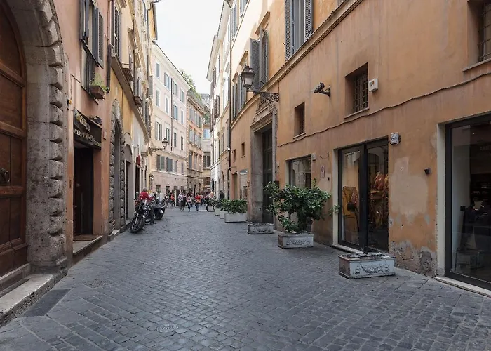 Apartment A Peaceful Retreat 2 Minutes From Piazza Navona - Fromhometorome Rom