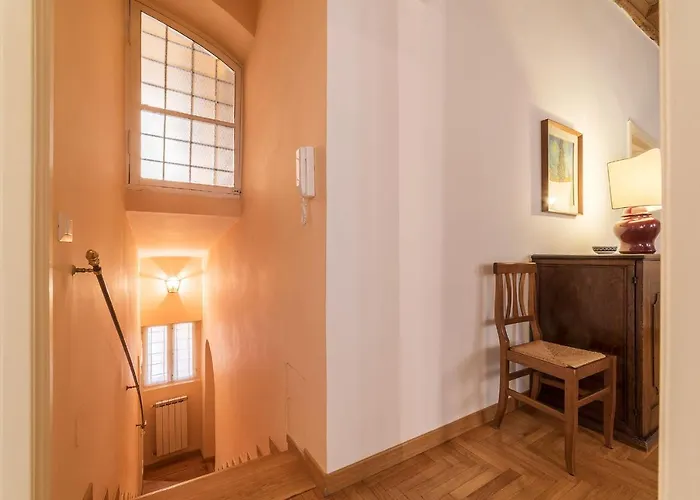 Apartment A Peaceful Retreat 2 Minutes From Piazza Navona - Fromhometorome *