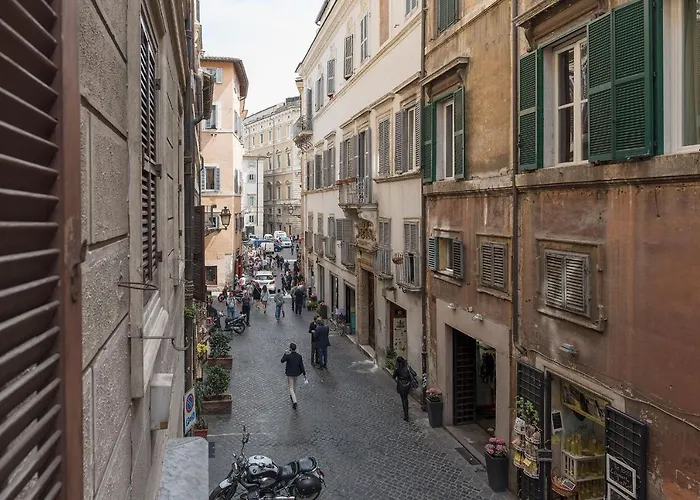 A Peaceful Retreat 2 Minutes From Piazza Navona - Fromhometorome Apartment *