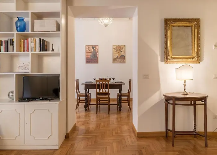 A Peaceful Retreat 2 Minutes From Piazza Navona - Fromhometorome Rom